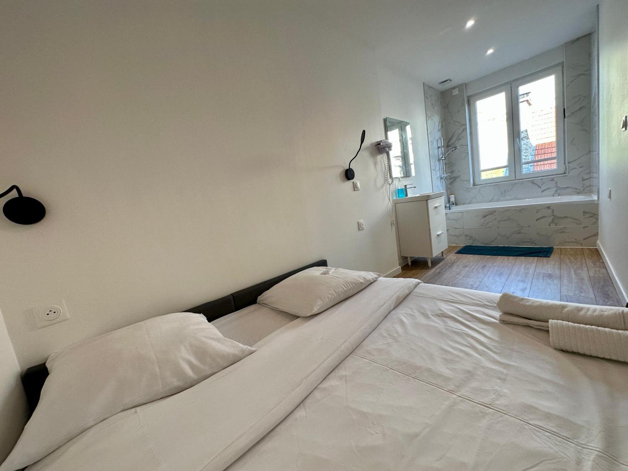 Petra - Appartement Climatise En Hypercentre Реймс Екстериор снимка